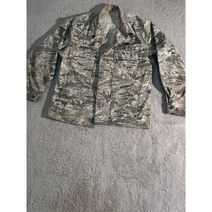 US Air Force Mans Utility Coat Camouflage Jacket Sz 44 Short W Tech SGT Stripes